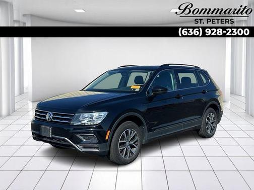 Deep Black Pearl Effect 2022 Volkswagen Tiguan 2.0T S