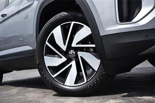 2024 Volkswagen Atlas 2.0T SE