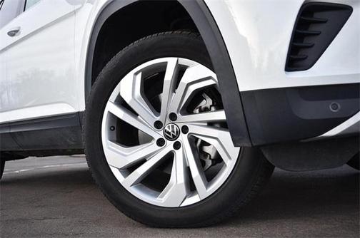 2022 Volkswagen Atlas 3.6L SE w/Technology