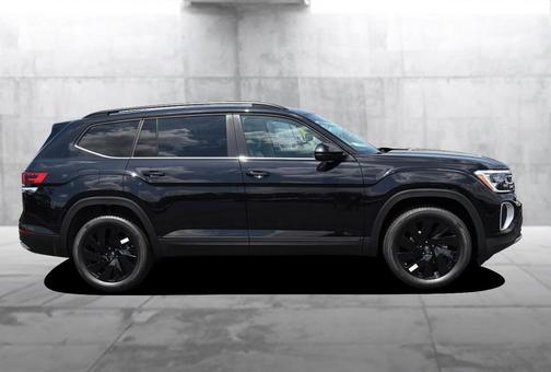 Deep Black Pearl 2026 Volkswagen Atlas 2.0T SE W/TECHNOLOGY