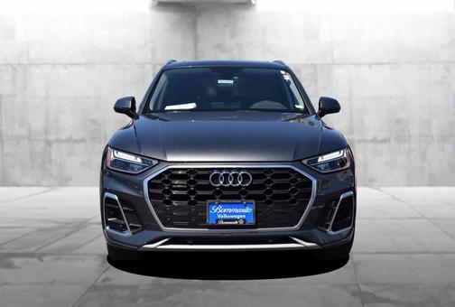 Daytona Gray Pearl Effect 2023 Audi Q5 45 S line quattro Premium