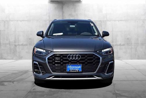 Daytona Gray Pearl Effect 2023 Audi Q5 45 S line quattro Premium