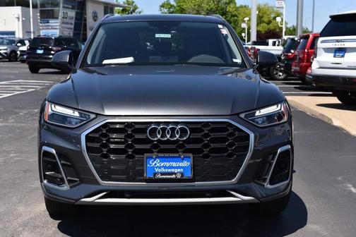 Daytona Gray Pearl Effect 2023 Audi Q5 45 S line quattro Premium