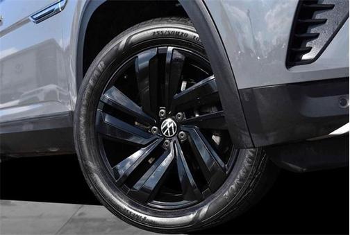 2022 Volkswagen Atlas Cross Sport 3.6L V6 SE w/Technology