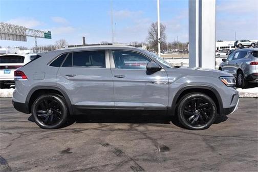 2022 Volkswagen Atlas Cross Sport 3.6L V6 SE w/Technology