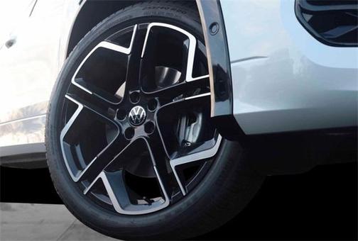 2026 Volkswagen Tiguan 2.0T SEL R-Line