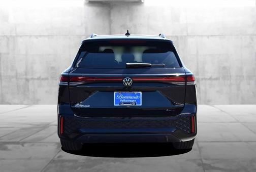 Deep Black Pearl 2026 Volkswagen Tiguan 2.0T SE R-Line Black