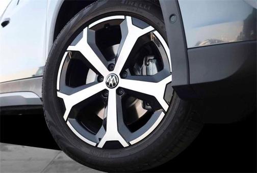 2025 Volkswagen Tiguan 2.0T SE
