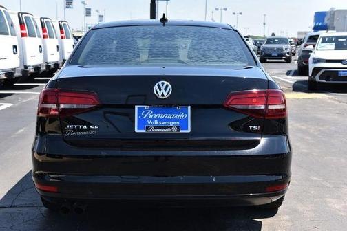 Black 2017 Volkswagen Jetta 1.4T SE