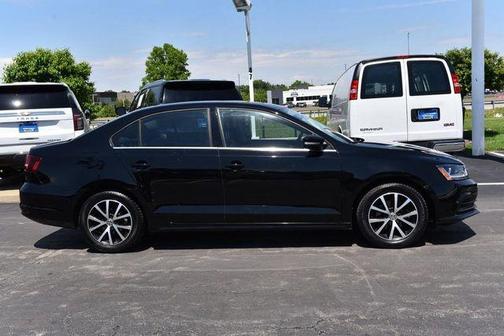 Black 2017 Volkswagen Jetta 1.4T SE
