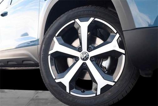 2025 Volkswagen Taos 1.5T SEL