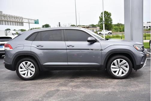 2023 Volkswagen Atlas Cross Sport 3.6L V6 SE w/Technology