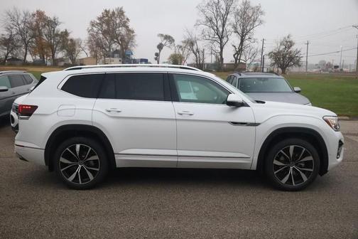 2026 Volkswagen Atlas 2.0T SEL Premium R-Line
