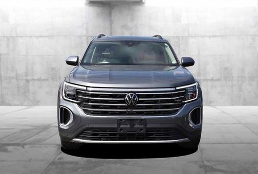 Platinum Gray Metallic 2024 Volkswagen Atlas 2.0T SE