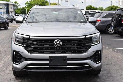 Silver Bird Metallic 2024 Volkswagen Atlas Cross Sport 2.0T SEL Premium R-Line