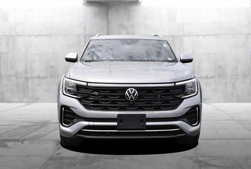 Silver Bird Metallic 2024 Volkswagen Atlas Cross Sport 2.0T SEL Premium R-Line