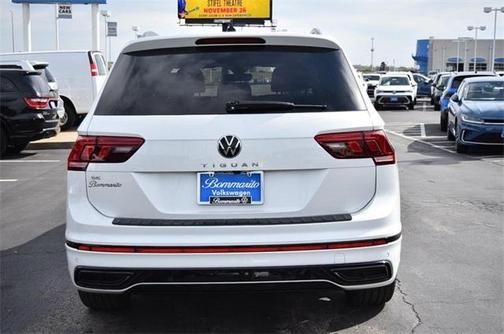 2024 Volkswagen Tiguan 2.0T SE R-Line Black