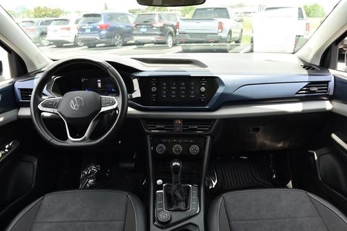 Deep Black Pearl Effect 2023 Volkswagen Taos 1.5T SE