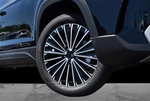 Deep Black Pearl 2026 Volkswagen Taos 1.5T SE