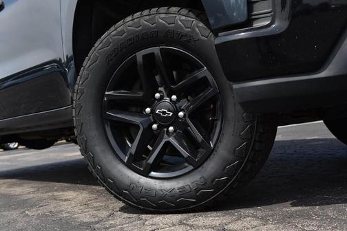 Shadow Gray Metallic 2019 Chevrolet Silverado 1500 Custom Trail Boss