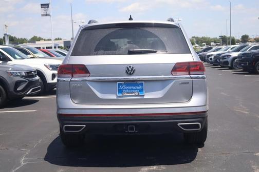 Pyrite Silver Metallic 2023 Volkswagen Atlas 3.6L SE w/Technology