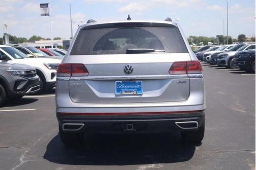 Pyrite Silver Metallic 2023 Volkswagen Atlas 3.6L SE w/Technology