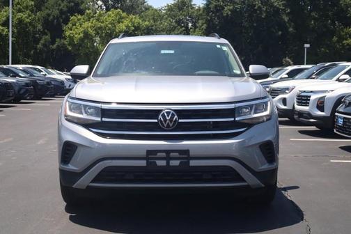 Pyrite Silver Metallic 2023 Volkswagen Atlas 3.6L SE w/Technology
