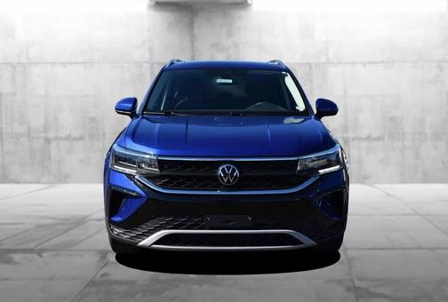 Blue Dusk 2023 Volkswagen Taos 1.5T SE