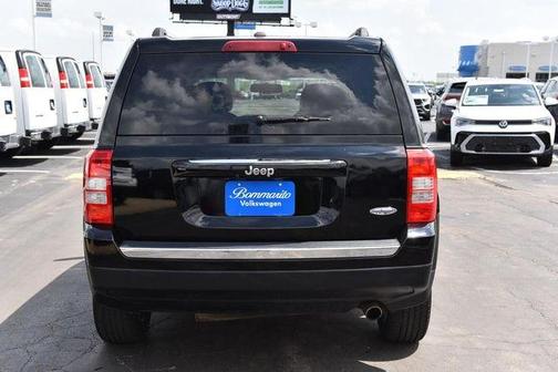 Black Clearcoat 2016 Jeep Patriot Latitude