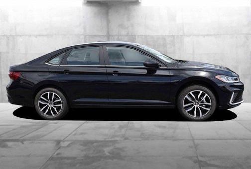 Deep Black Pearl Effect 2026 Volkswagen Jetta 1.5T SE