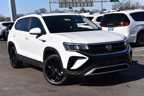 2023 Volkswagen Taos 1.5T SE