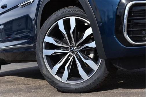 2022 Volkswagen Atlas Cross Sport 3.6L V6 SEL Premium R-Line