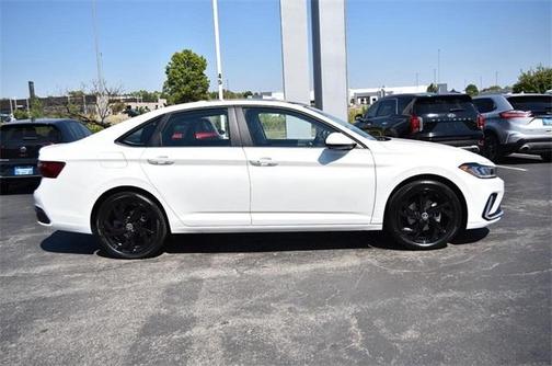 2025 Volkswagen Jetta 1.5T SE