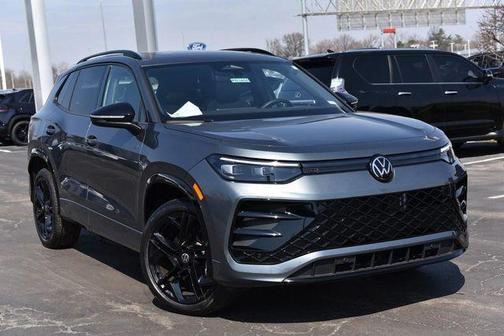 2025 Volkswagen Tiguan 2.0T SE R-Line Black