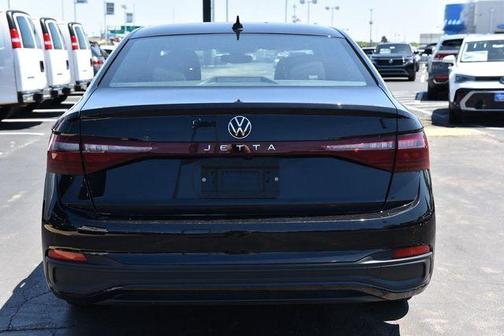 Deep Black Pearl Effect 2025 Volkswagen Jetta 1.5T Sport