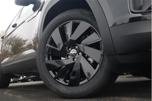 2026 Volkswagen Atlas Cross Sport 2.0T SE