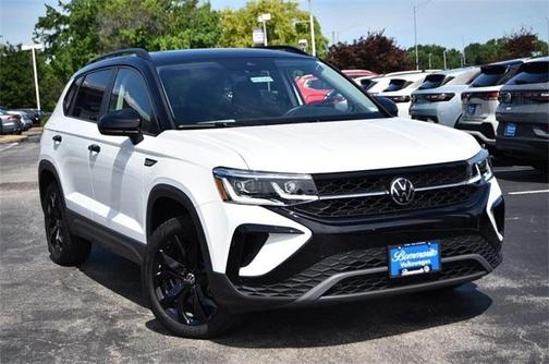 2024 Volkswagen Taos 1.5T SE Black