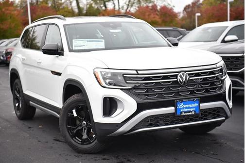 2025 Volkswagen Atlas 2.0T Peak Edition