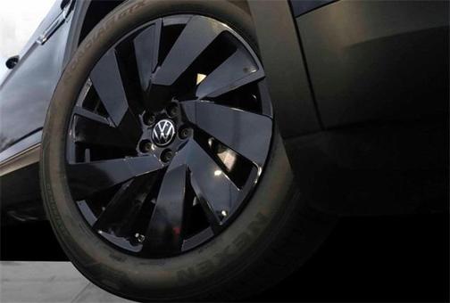 2026 Volkswagen Atlas Cross Sport 2.0T SE