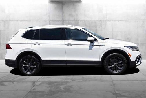 Pure White 2022 Volkswagen Tiguan 2.0T SE
