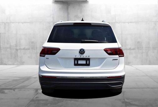 Pure White 2022 Volkswagen Tiguan 2.0T SE