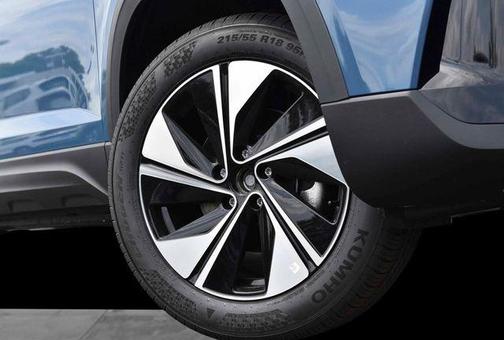 Blue 2026 Volkswagen Taos 1.5T SE