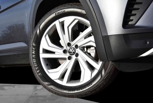 2023 Volkswagen Atlas 3.6L SE w/Technology