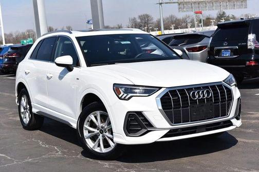 Arkona White 2025 Audi Q3 45 S line Premium