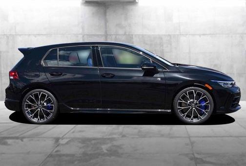 Mythos Black Metallic 2026 Volkswagen Golf R 2.0T