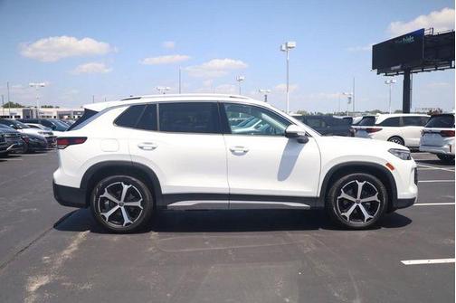 Pure White 2026 Volkswagen Tiguan 2.0T SE