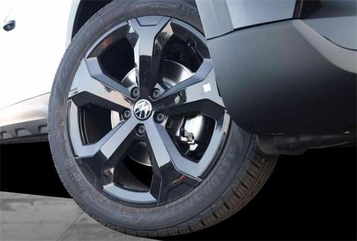 2025 Volkswagen Taos 1.5T SE Black