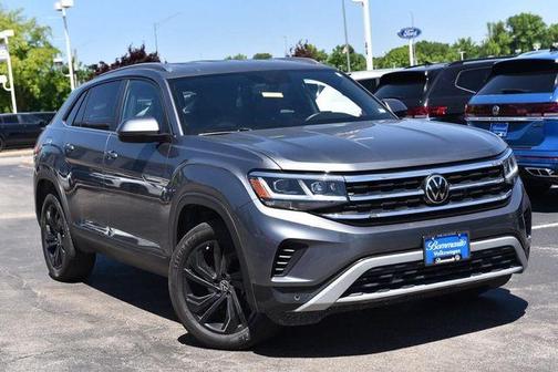 Platinum Gray Metallic 2023 Volkswagen Atlas Cross Sport 2.0T SE w/Technology 4MOTION