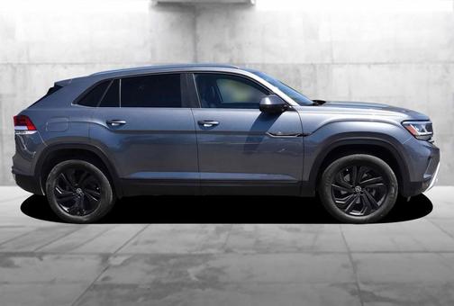 Platinum Gray Metallic 2023 Volkswagen Atlas Cross Sport 2.0T SE w/Technology 4MOTION
