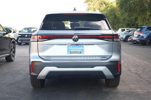 2025 Volkswagen Tiguan 2.0T S